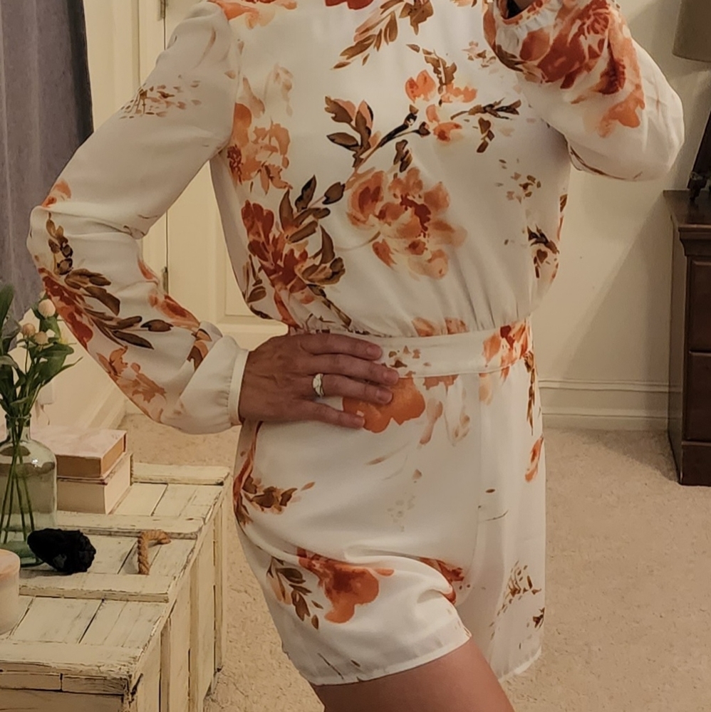 Floral Print Backless Long Sleeve Romper
